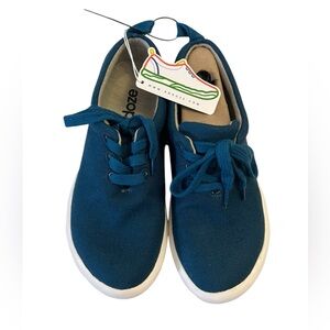 Andoze Brand Blue Sneakers. NWT. Vegan. Sustainable. Lightweight. …